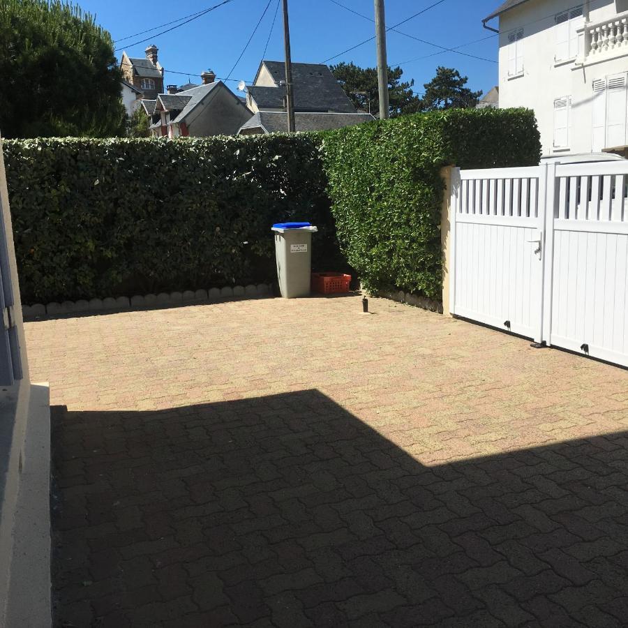 Baie Mt St Michel , Jullouville , Villa Caprice Rdc , 50 M Mer ,7 Pers , Pres Plage Dday Exteriör bild
